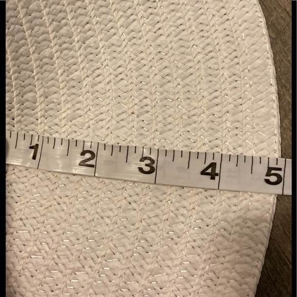 🆕🌞STUD & CHAIN STRAW FLOPPY SUN HAT🌞🆕 - Picture 15 of 16